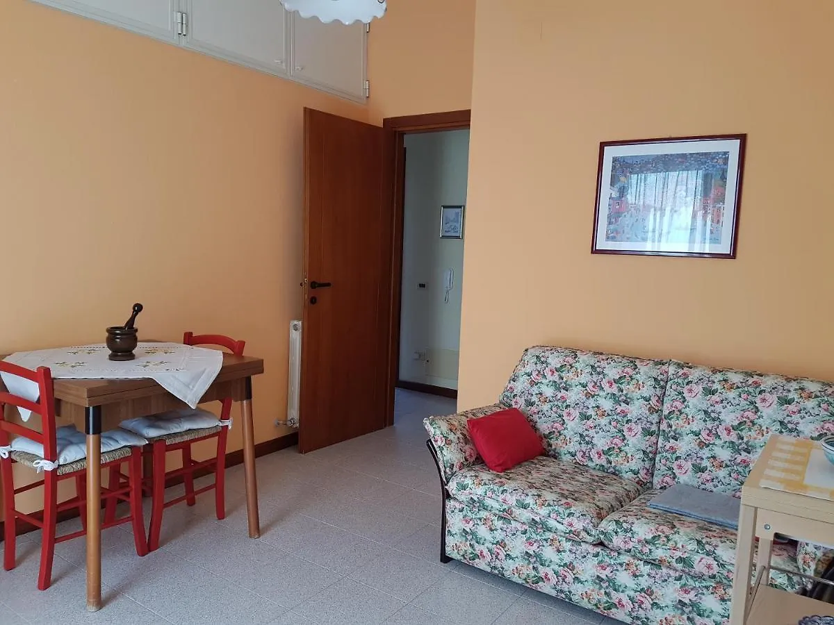 La Casa Delle Rose Apartment Su Forti 0*,  Italy